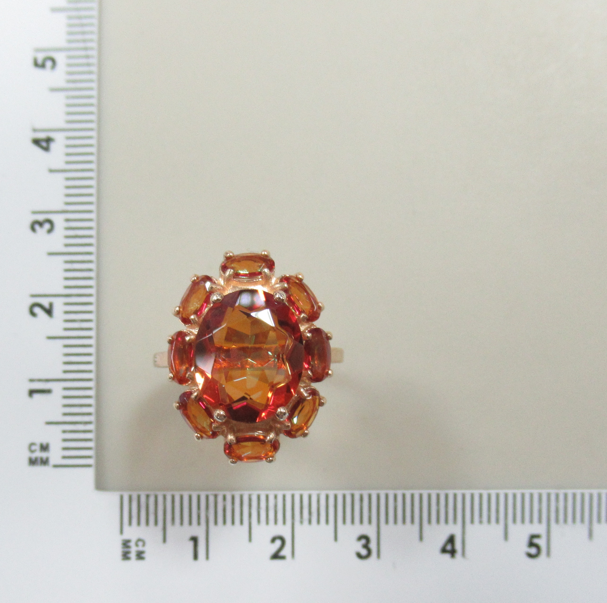 Серебряное кольцо с оранжевым горным хрусталем